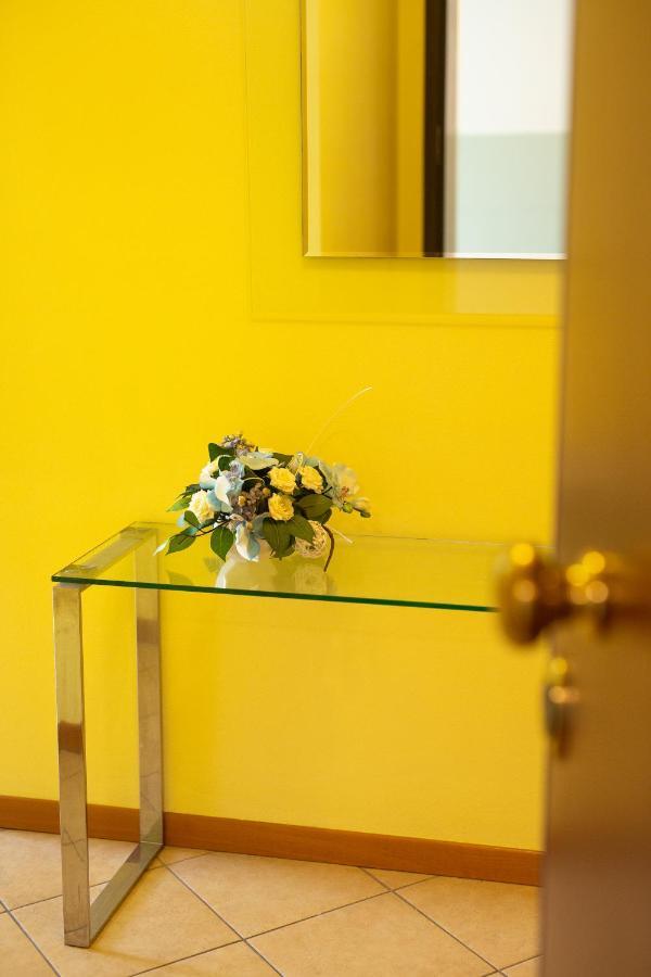 Appartamento Borgo Peschiere มาเนียโก ภายนอก รูปภาพ